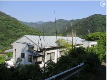 detached まんのう町川東