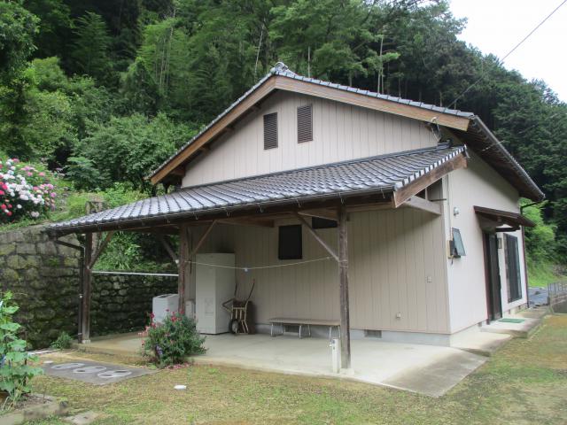 detached まんのう町川東
