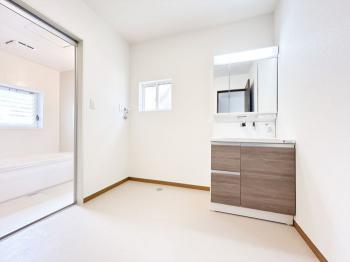 apartment 高松市国分寺町新居
