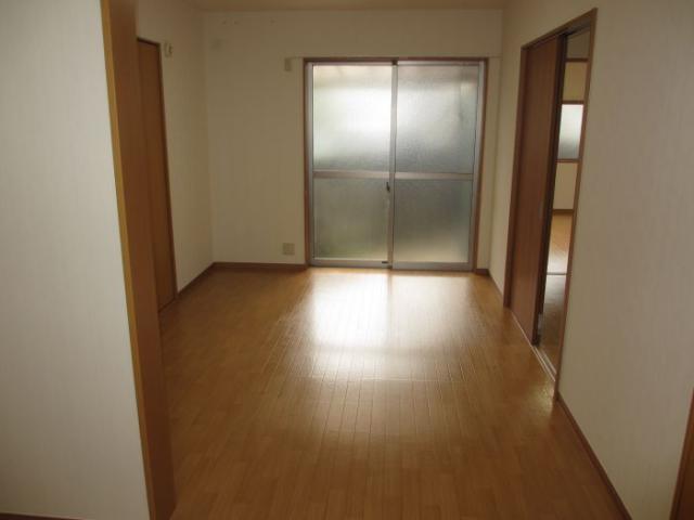 apartment 高松市鹿角町