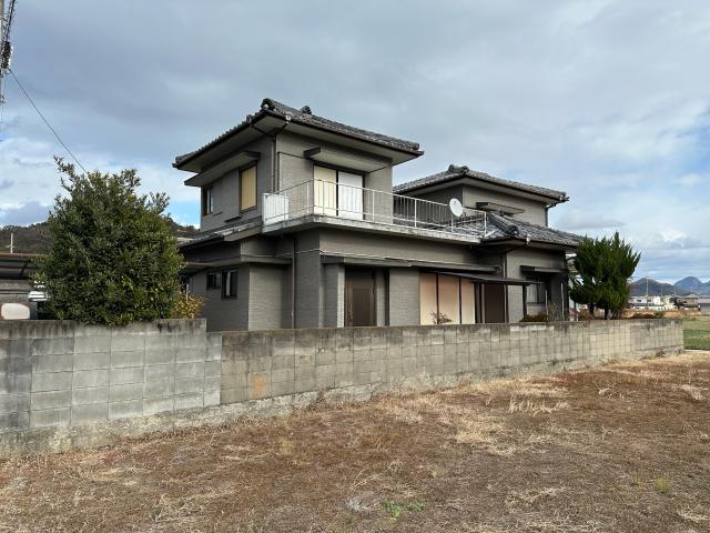 香川県三豊市の一戸建て | 480万円 | 6DK | 急傾斜地ハザード・津波ハザード・高潮ハザード | Akiyama house fi…