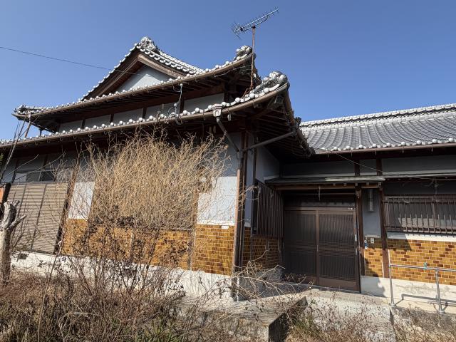 house for sale in Kanonji, Kagawa | ¥4,200,000 | 街の中にある | Akiyama hou…