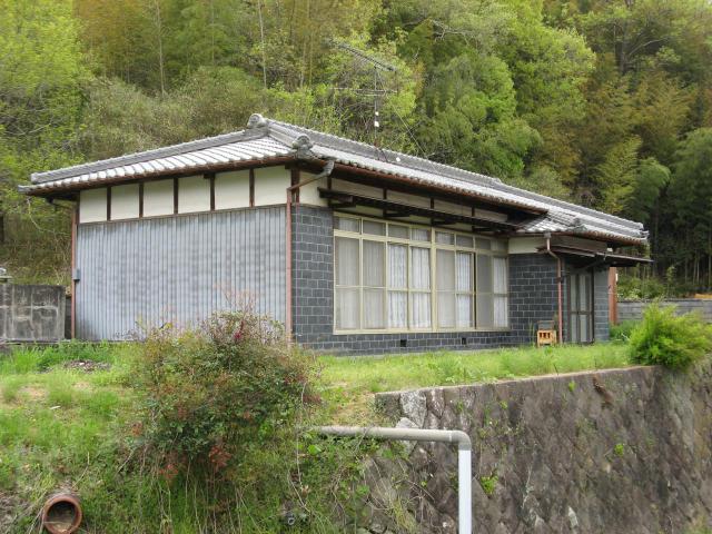  綾歌郡綾川町枌所東